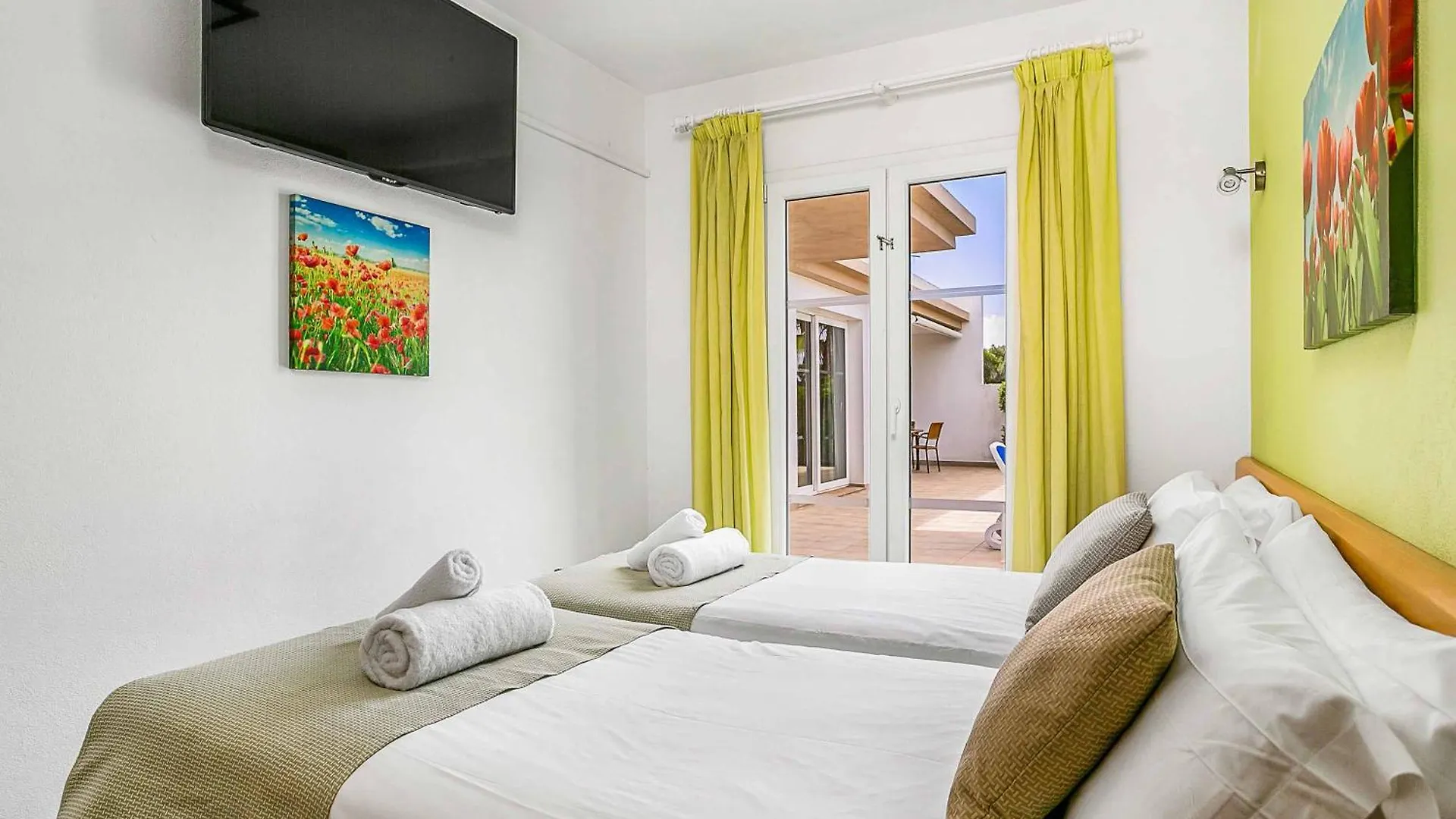 Villa Betty Cala'N Blanes  Cala'N Blanes (Menorca)